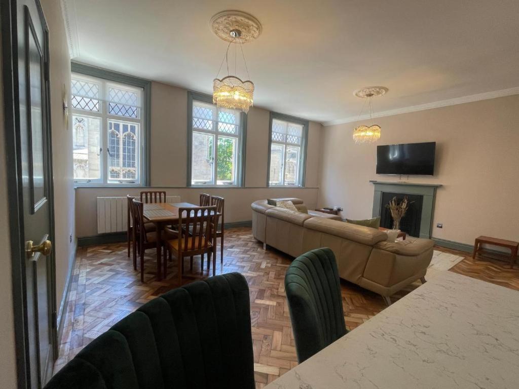 Cathedral View Apartment, Flat 4 Bury St. Edmunds المظهر الخارجي الصورة